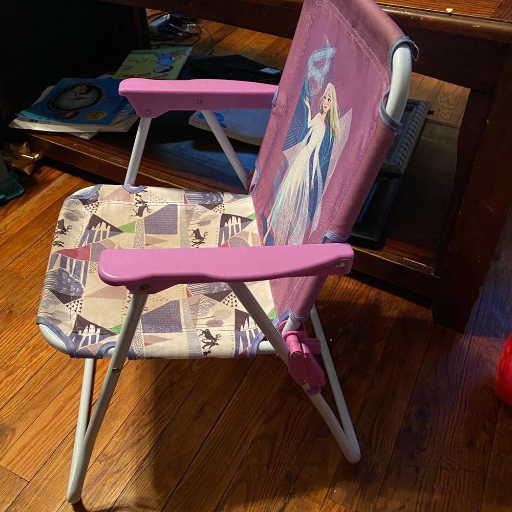 Frozen chair